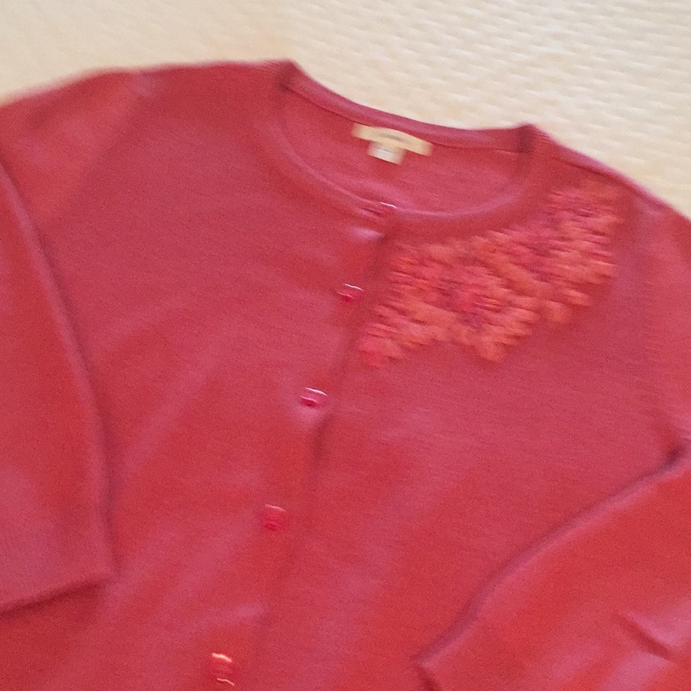 Sweater - Picture 4 of 5